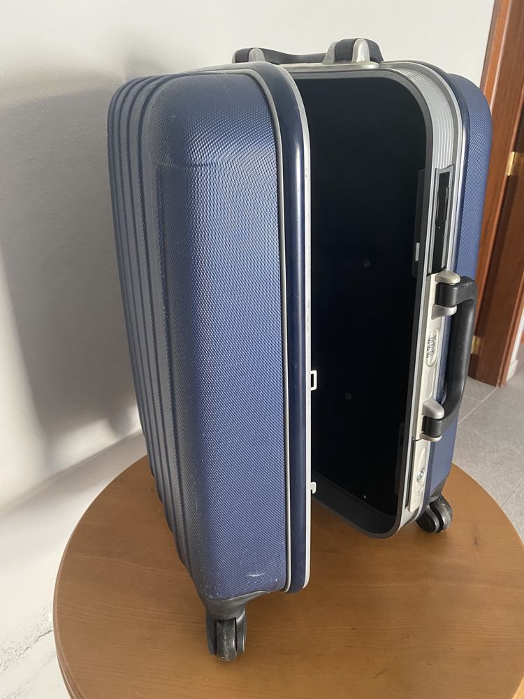 Mala de viagem para reparo
