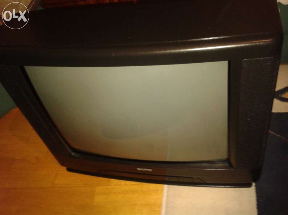 Televisor Sanyo grande, ótima imagem.