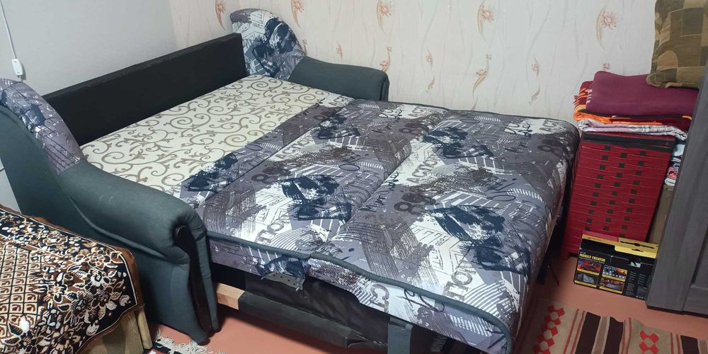 Малютка диван с нишей для белья, размер 190Х150