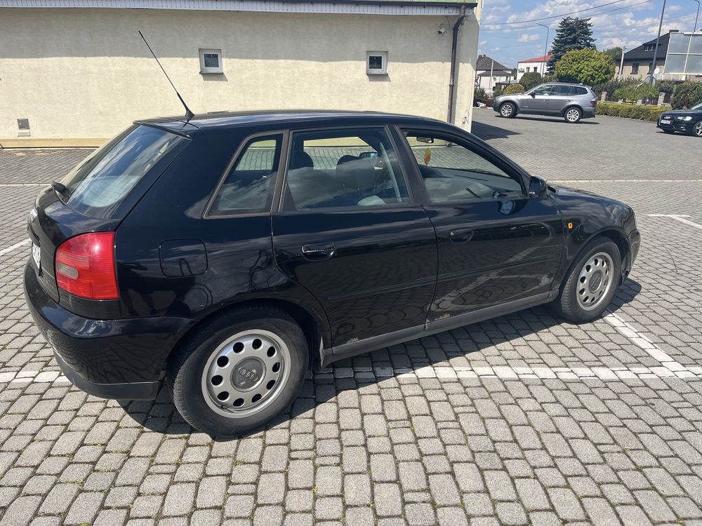 Audi a3 1.6 sr LPG 5 drzwi