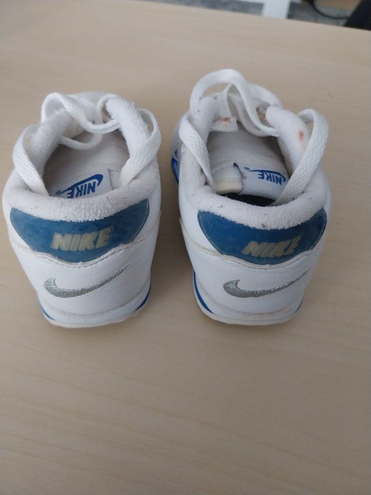 Adidasy dziecięce Nike