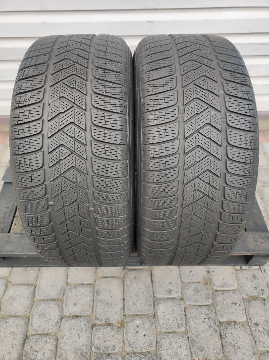 255.55.18 Dwie Opony Pirelli Scorpion Winter dot 2020