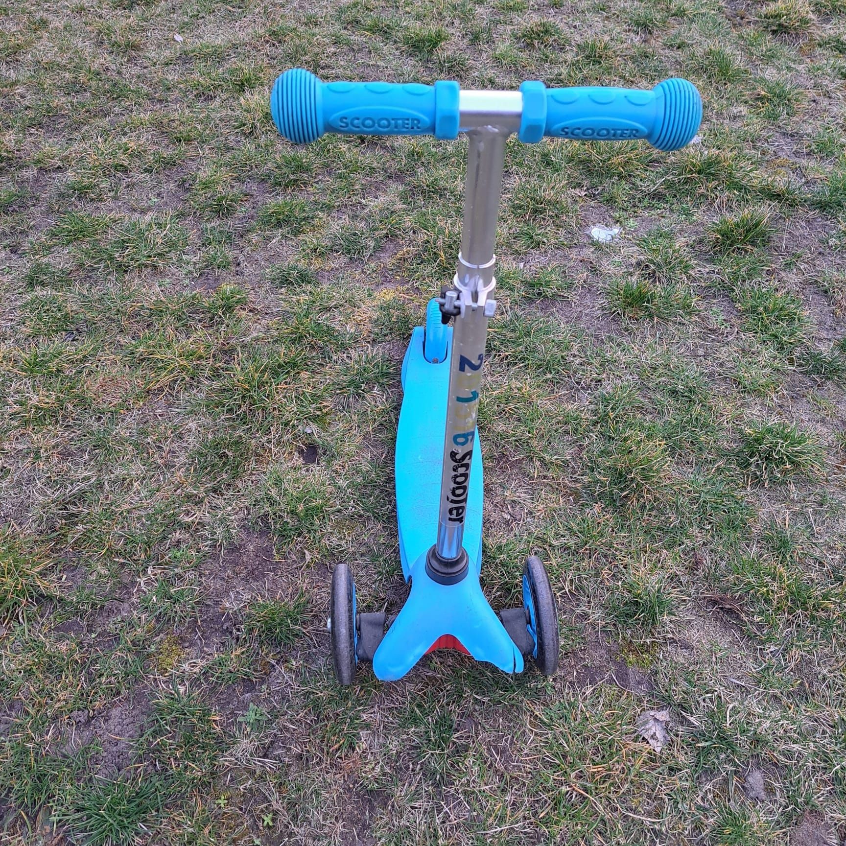 Hulajnoga trójkołowa scooter