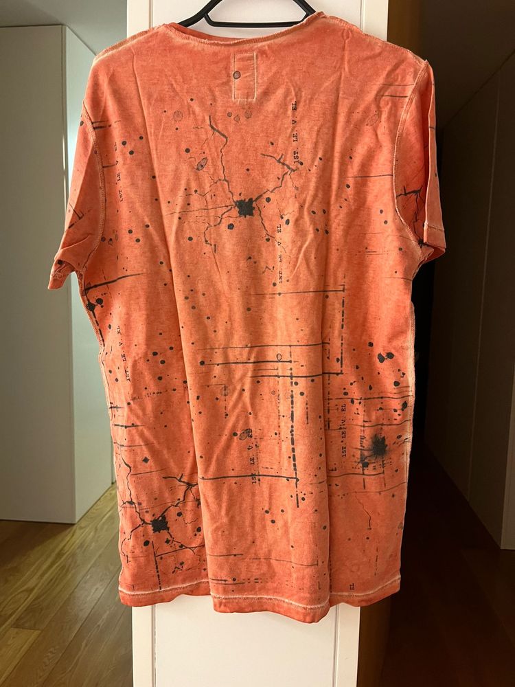 T-shirt homem Salsa estampada em tons laranja como nova tam S