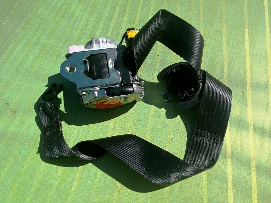 Ремень правий Туарег ЦР ремінь безпеки Touareg CR безопасности Туарег