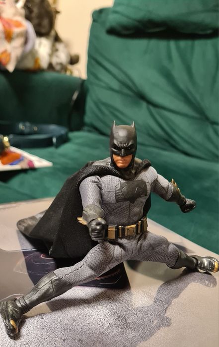 Figurka Batman Mezco One:12 (fejk) Batman vs Superman