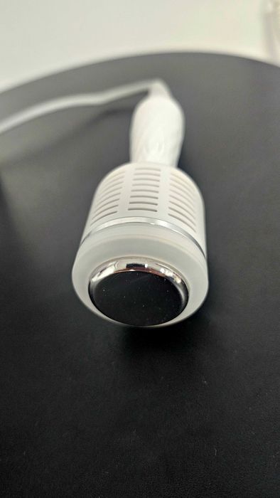 Radiofrekwencja Mikroigłowa RF Frakcyjny próżniowy + Zimny Młotek