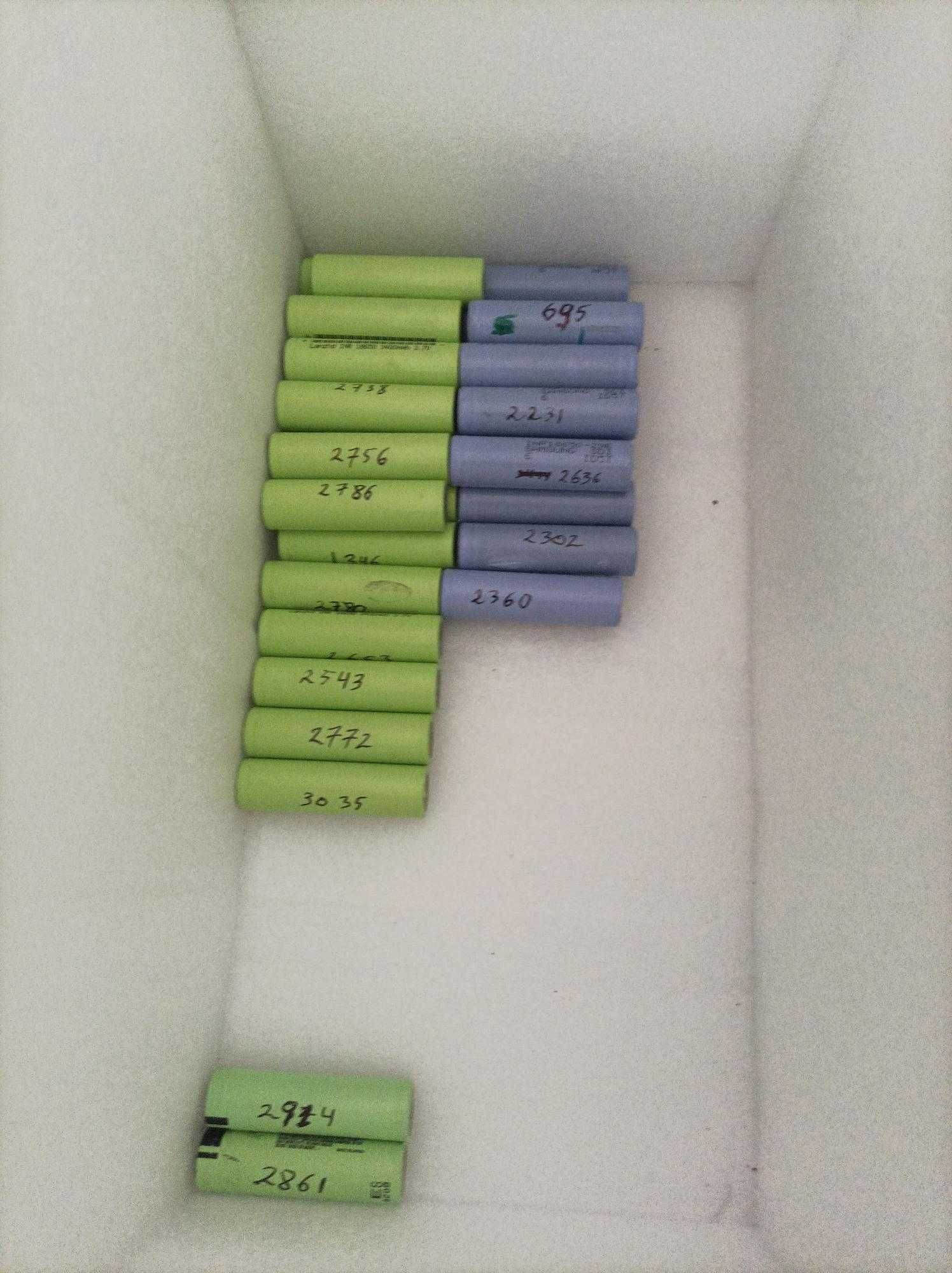 Células 18650 para projeto de bateria.