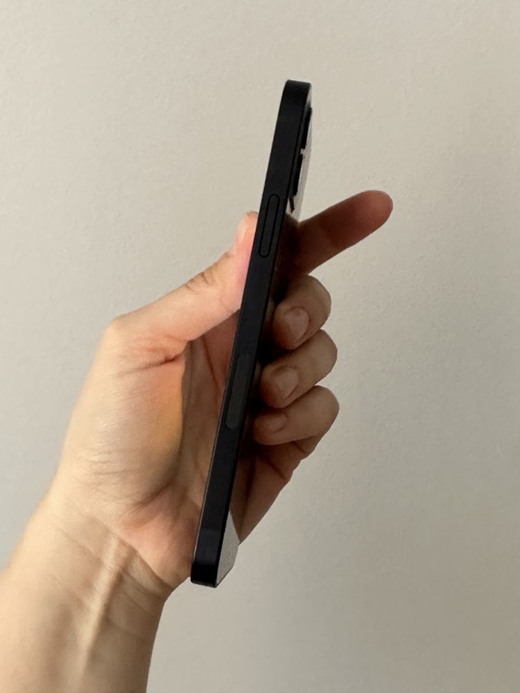 iPhone 12 64Gb Гарантия идеальное состояние