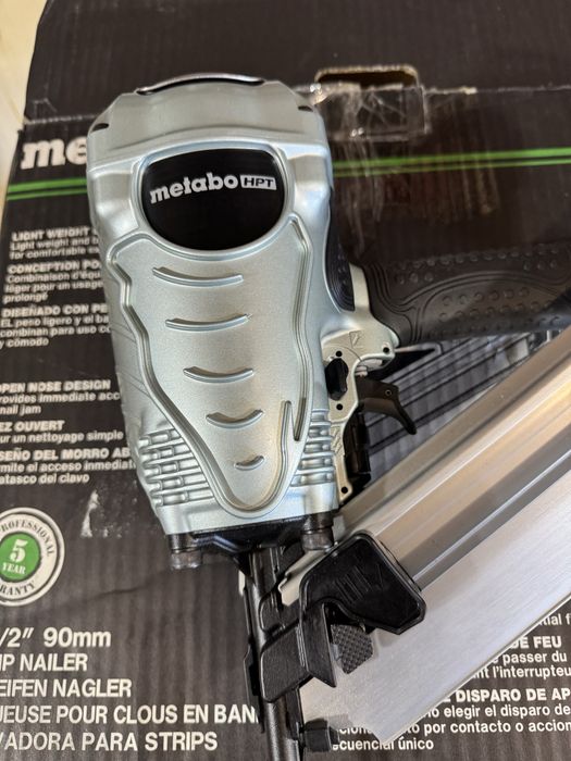 Нейлер Nailer Metabo HPT 90AE(S1) Hitachi пневмопистолет.30-34°