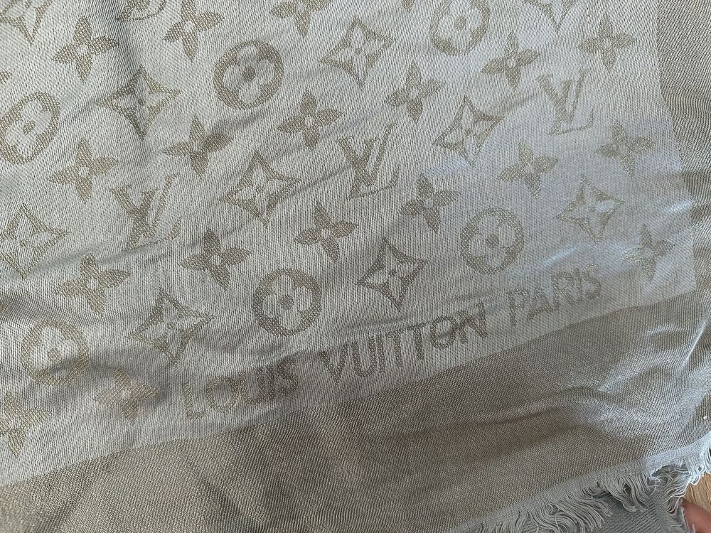 Chusta szal louis vuitton szaro zlota lv