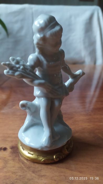 Вінтажна статуетка, Італія