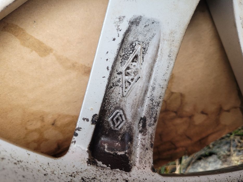 Диски оригінальні Renault Spirale R16