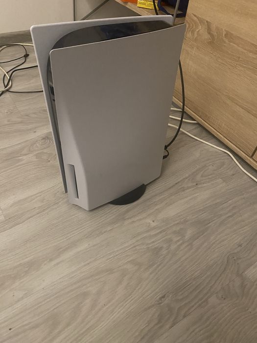 Konsola Sony PlayStation 5 + 2 pada