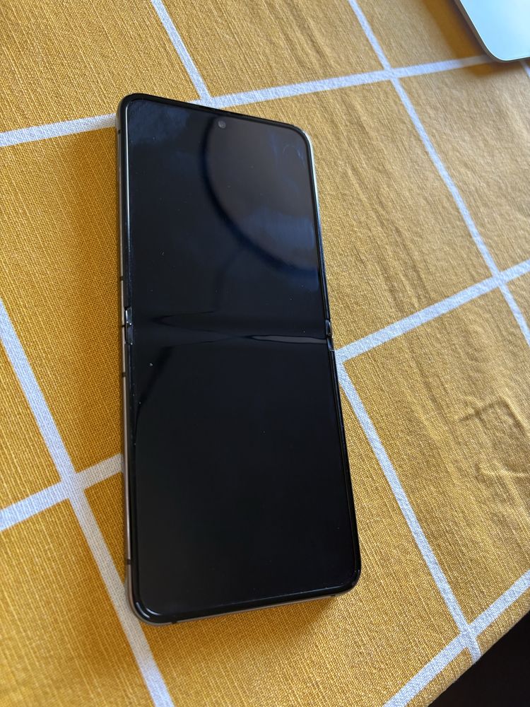 Samsung Galaxy zflip 5 bom estado