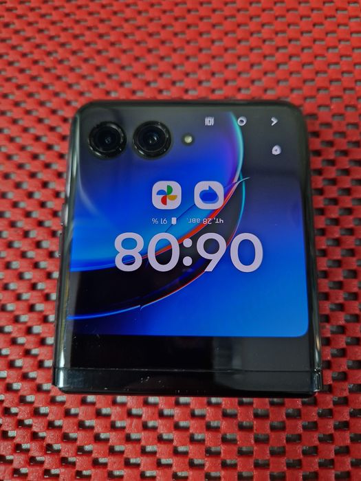 Motorola Razr Plus 8/256 gb