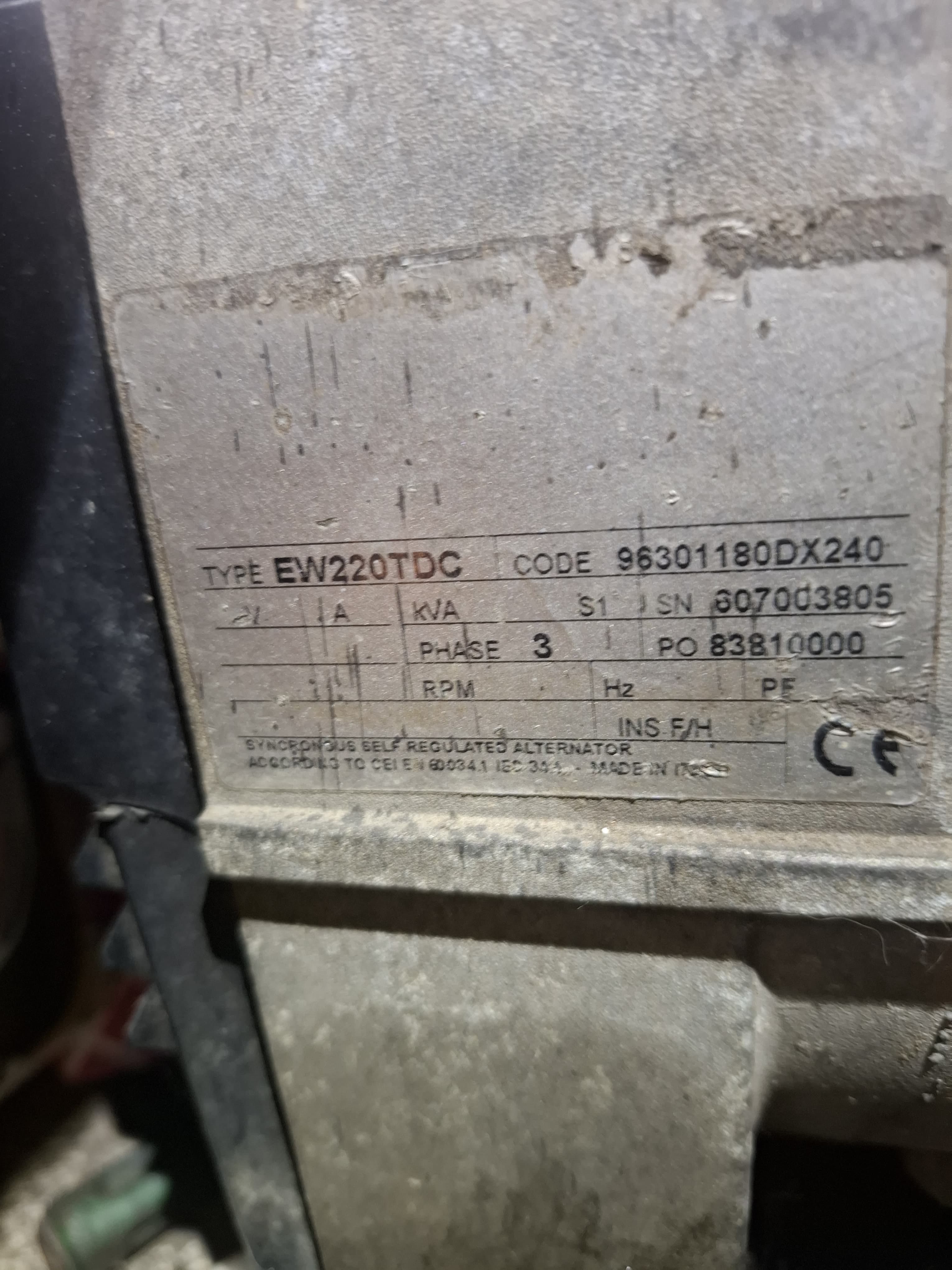 Agregat spawalniczy SINCRO EW 220 DC + silnik Honda