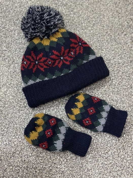 Шапка та рукавички дитячі