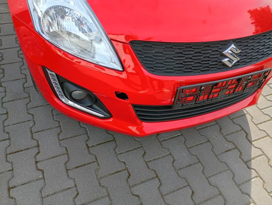 Suzuki Swift MK7 zderzak przedni ledy kompletny zcf