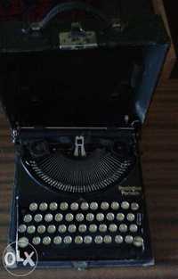 Maszyna do pisania niemiecka remington portable