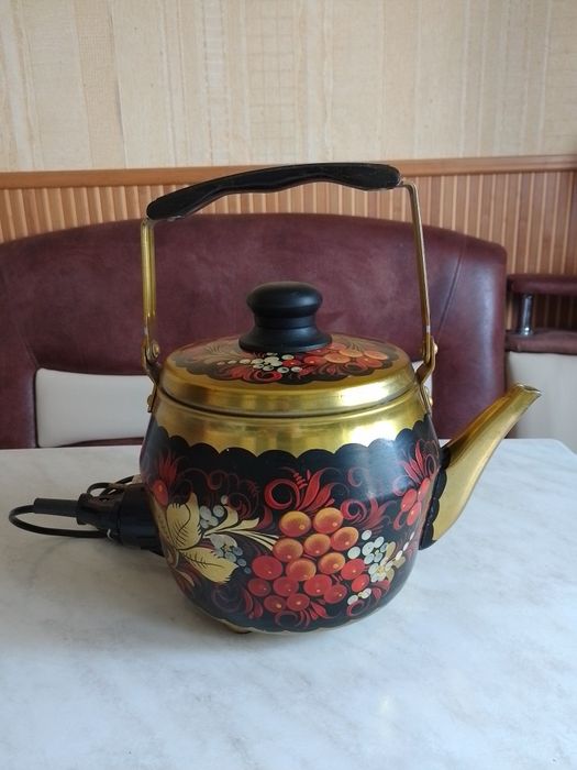 Элчайник б/у расписной из ссср 3л