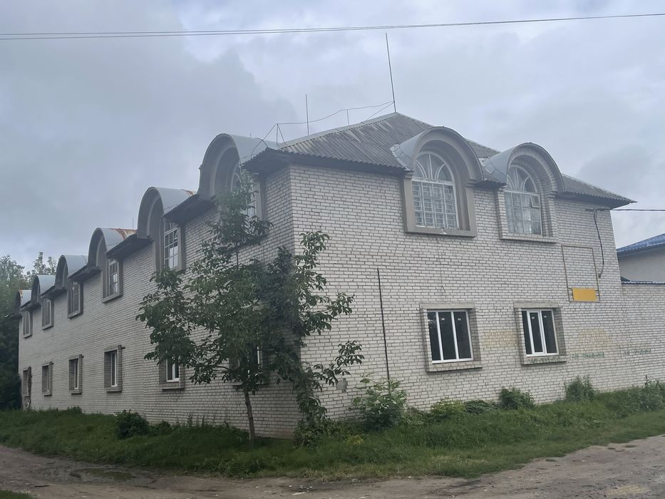 Продам велике  виробниче приміщення , 1100 кв м по 460долл за метр