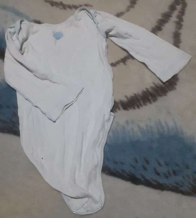 Vendo varias roupinhas de bebé