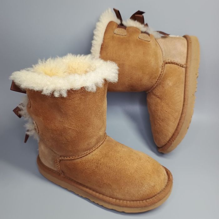 оригінальні зимові  угги UGG р32.5 на нажку до 20см