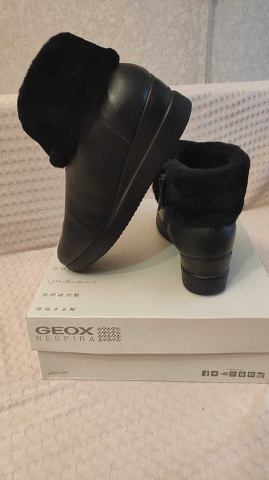 Geox жіночі шкіряні демі черевики 39р.