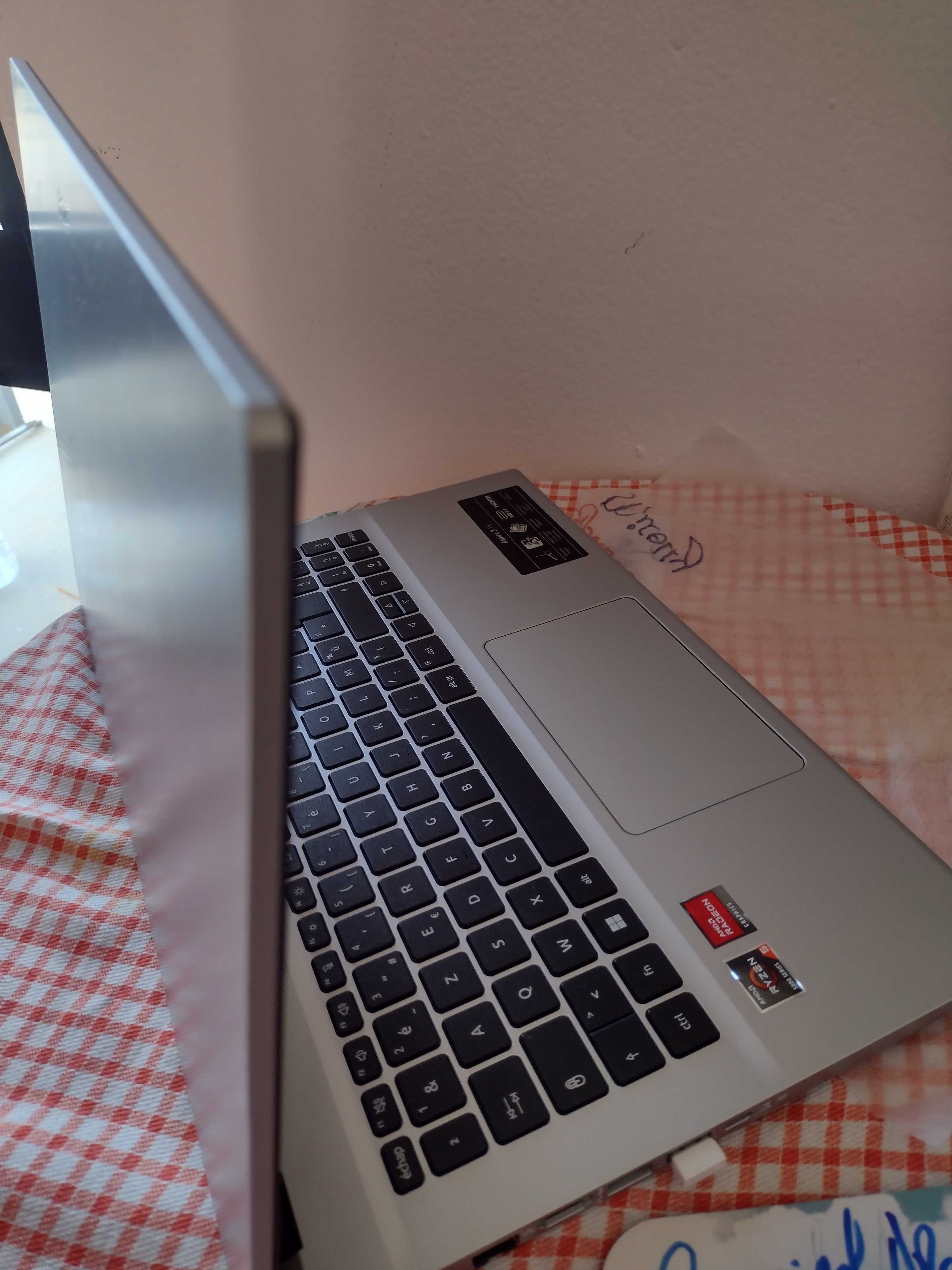 Notebook Acer Novo