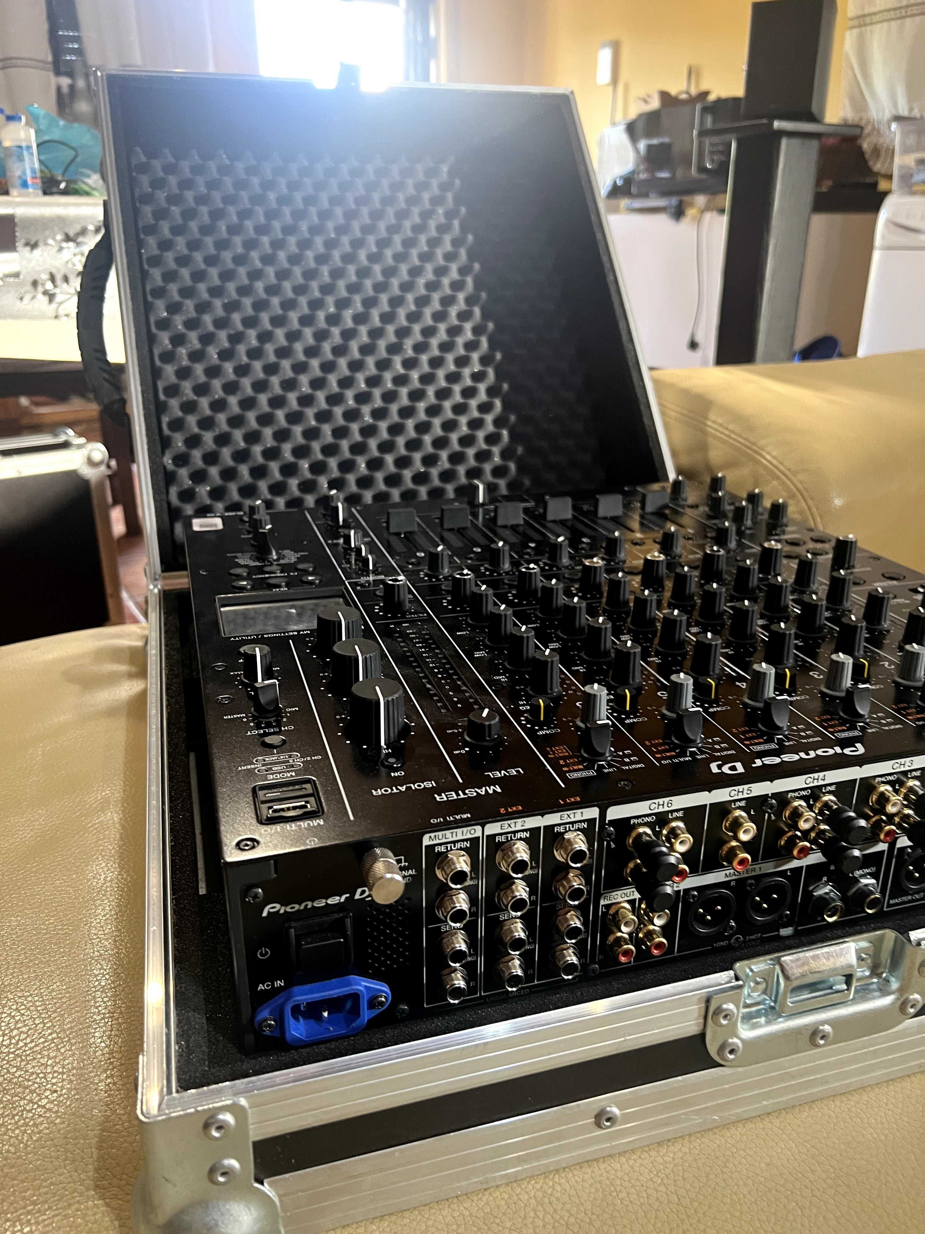 Pioneer V10 Mixer