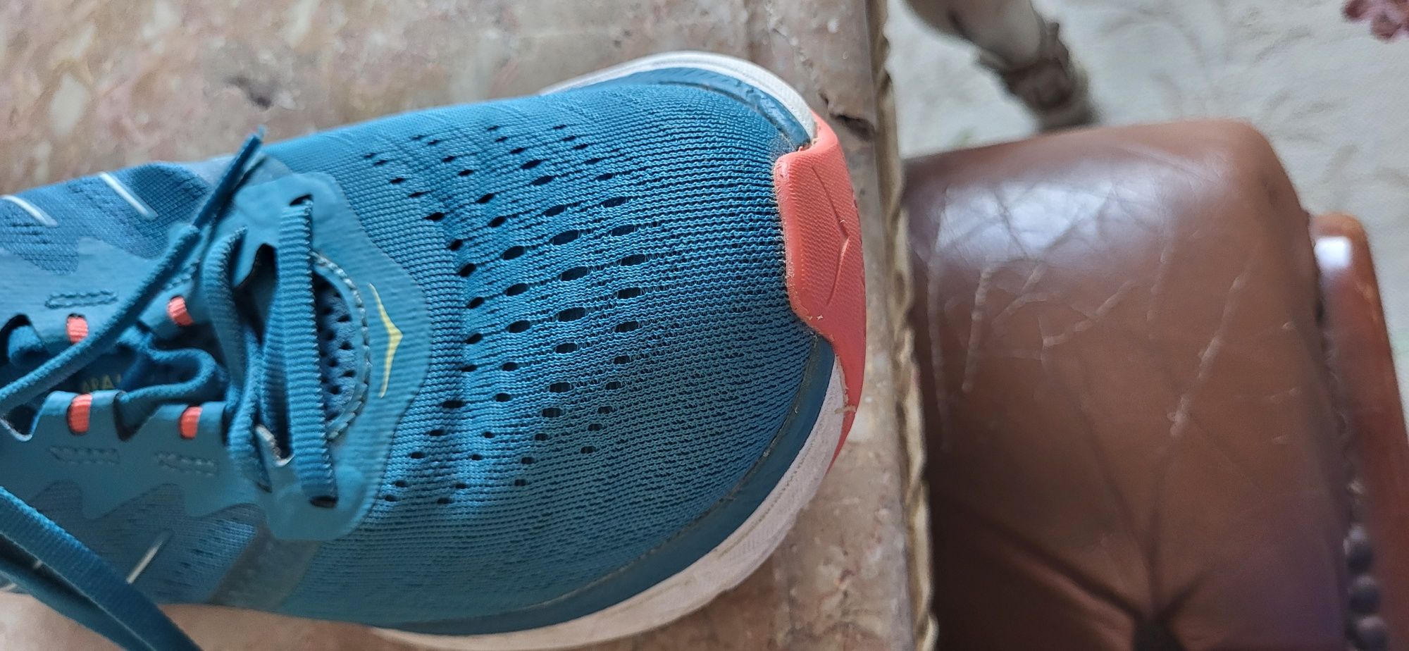 Hoka  como novo corrida e caminhada
