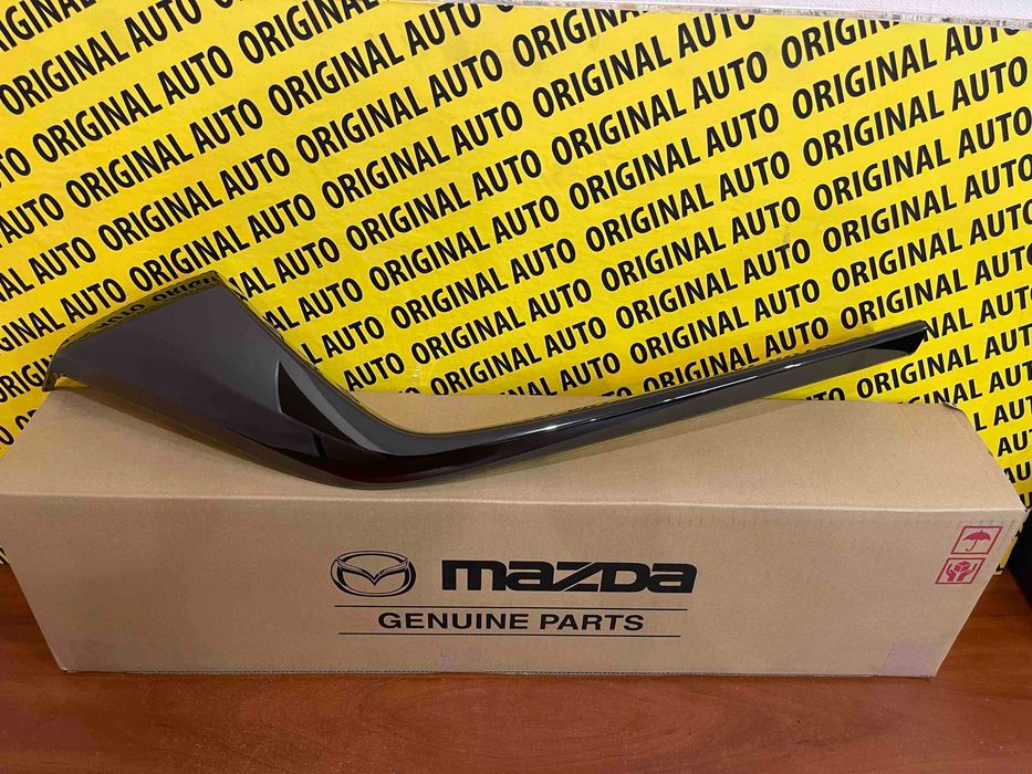 Хром Молдинг решітки радіатора лівий правий Mazda: CX-5 2022- Black