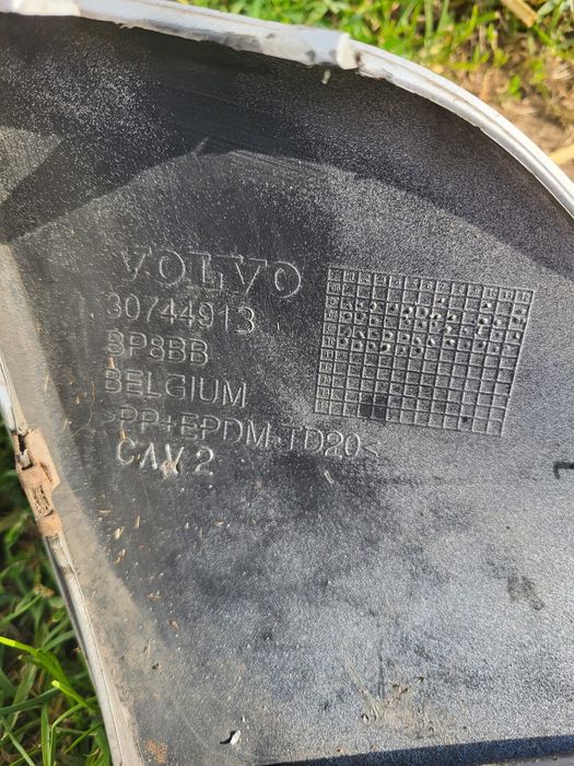 Dokladka zderzaka volvo v50