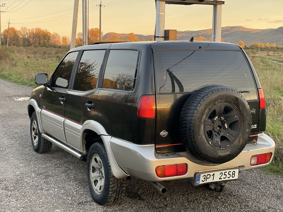 Нісан террано 2.4 бензин