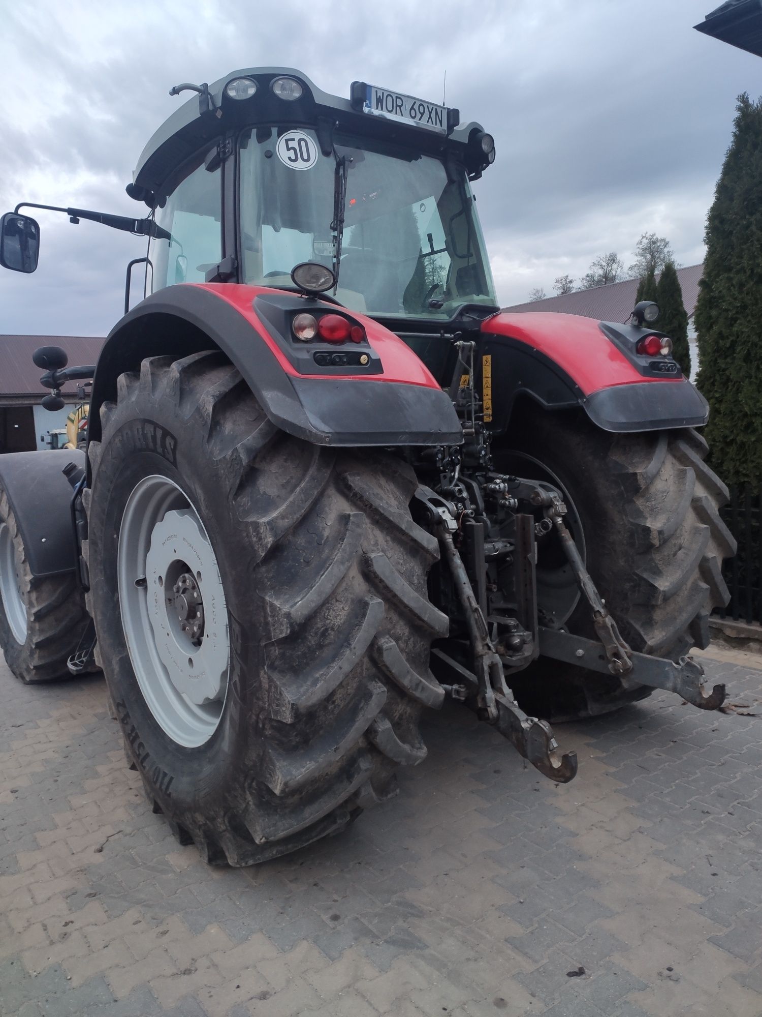 Massey Ferguson 8670