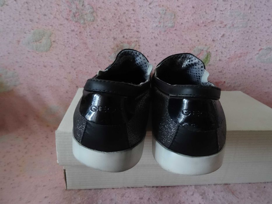 Слипоны женские/подростковые "Geox" р.37 (кожа)