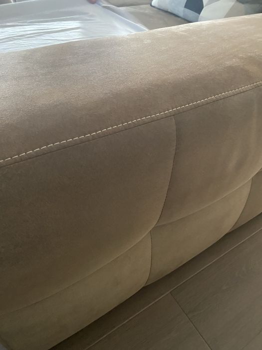 Vendo sofa chaise longue com arrumacao + 2 pufs