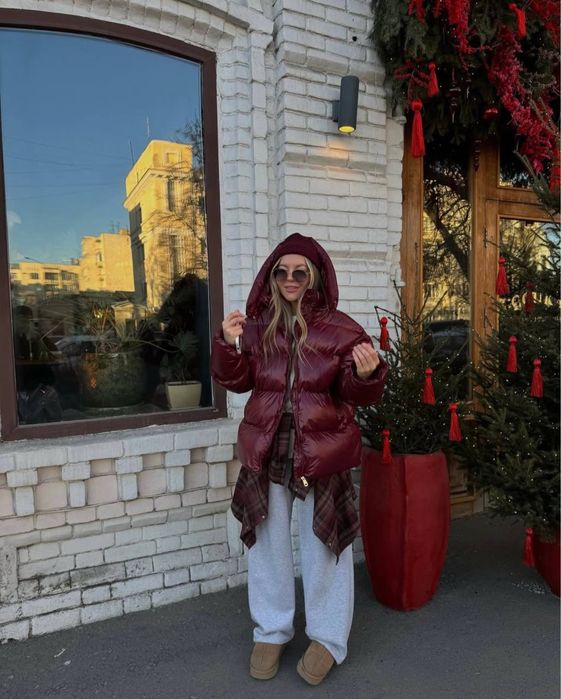 Жіночий бордовий пуховик оверсайз теплий зимовий стильний • casual