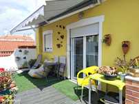 Apartamento T3 duplex com terraço, renovado, no centro das Caldas da R
