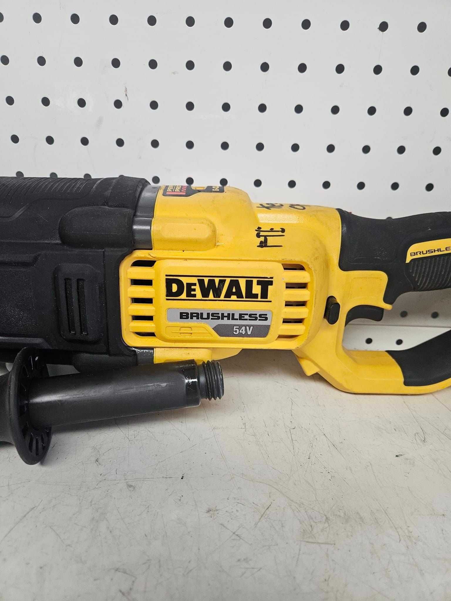 Wiertarka kątowa DeWALT DCD470N 54V bez akumulatora