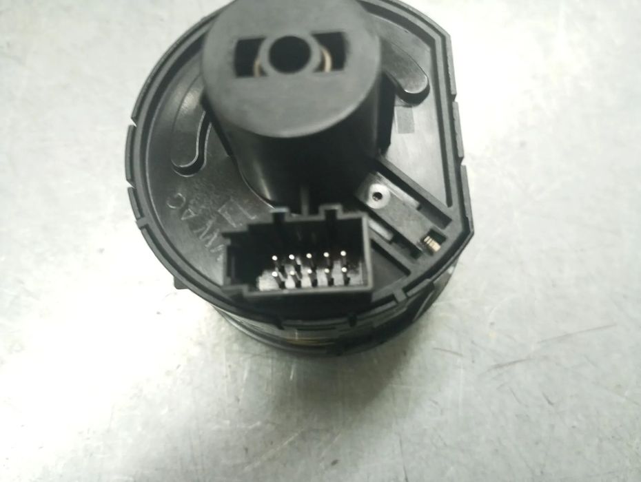 Botão / interruptor de luzes VOLKSWAGEN Golf VII (5G1, BQ1, BE1, BE2)