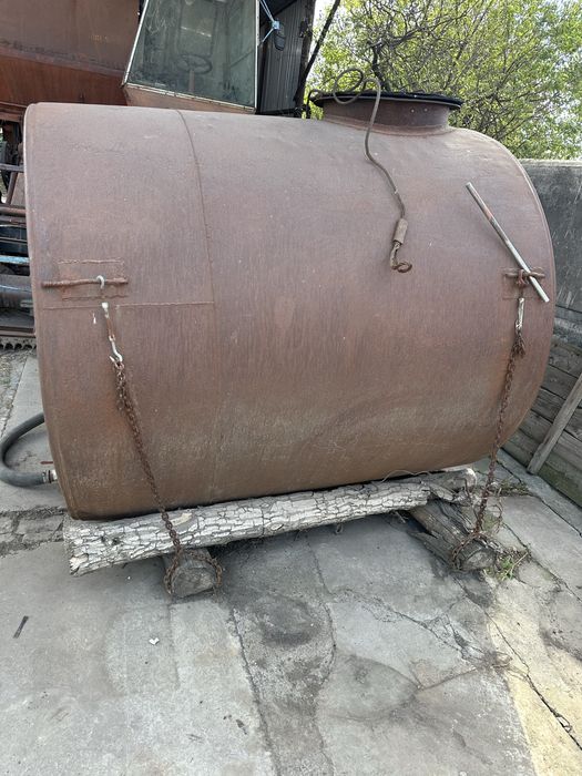 Бочки 5 кубов.