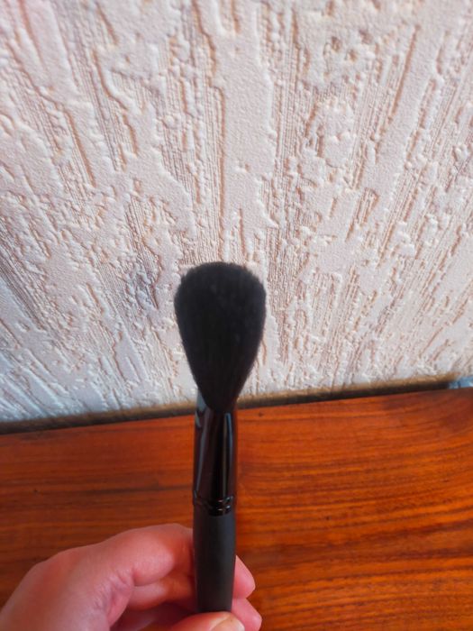 Новые Кисти для макияжа, тона, пудры, хайлайтера. Цены разные