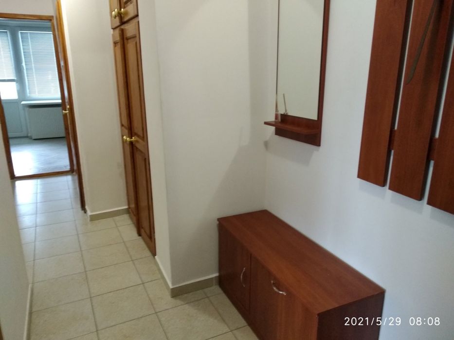 2-х кім. квартира  в  Берегово біля басейна Вільно з 13 Листопада