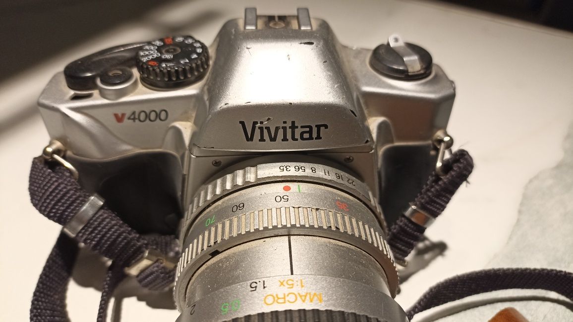 Фотоаппарат Vivitar 4000. плёночный зеркальный