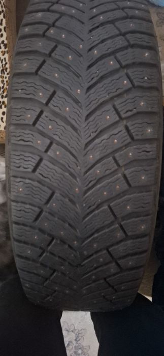 Продам комплект зимової резини