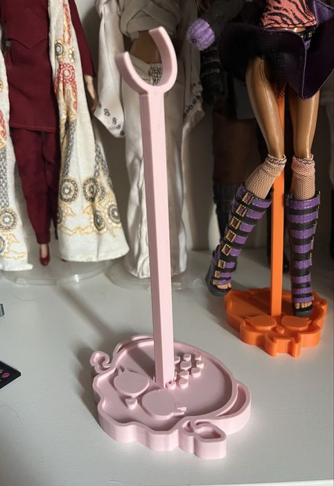 Monster high viperine stojak dla lalki