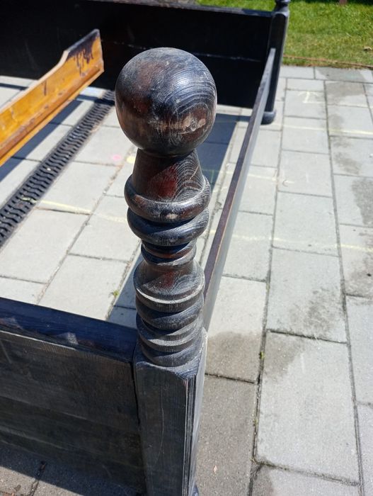 Łóżko do sypialni stare 180x190 cm