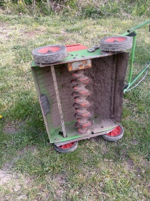Wertykulator elektryczny